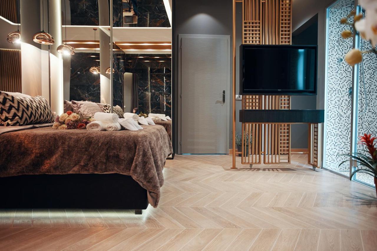 Monza Mirror Apartment Kikinda Екстер'єр фото