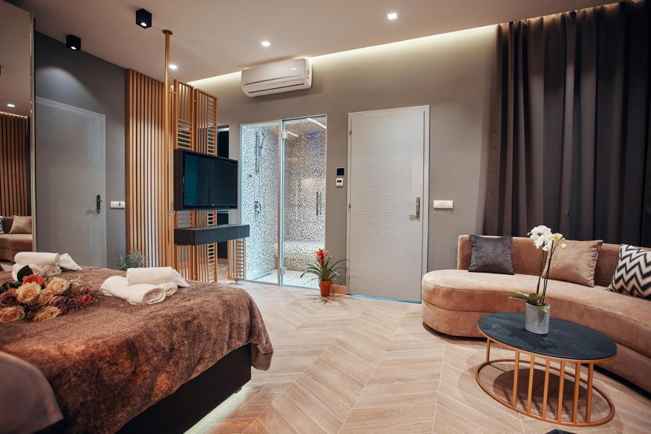 Monza Mirror Apartment Kikinda Екстер'єр фото